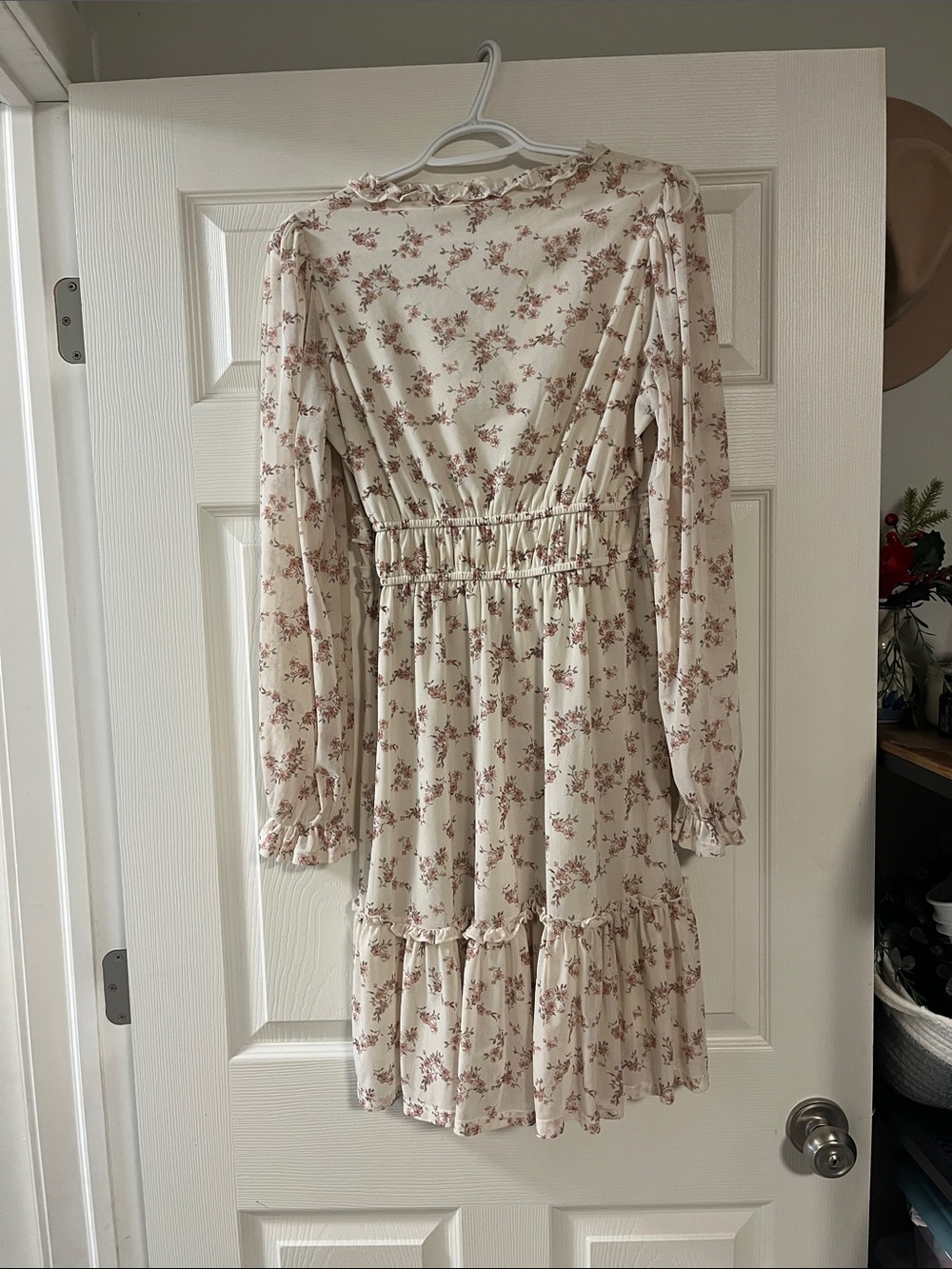 Cream Floral Ruffle Long-Sleeve Dress - Picture 2 of 2